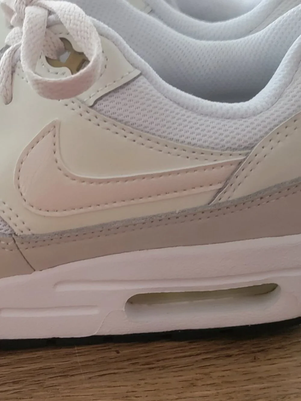 Nike Air Max 1 Colorway Sneakers Big Kids 2023 style DZ3307-103 Beige/White